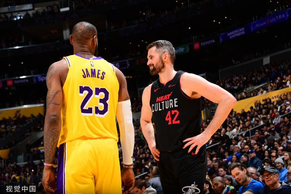 球员产生深 球员产生深