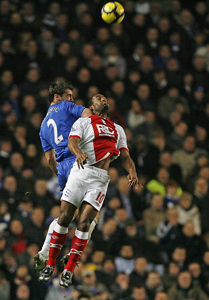 并探讨他们 并探讨他们