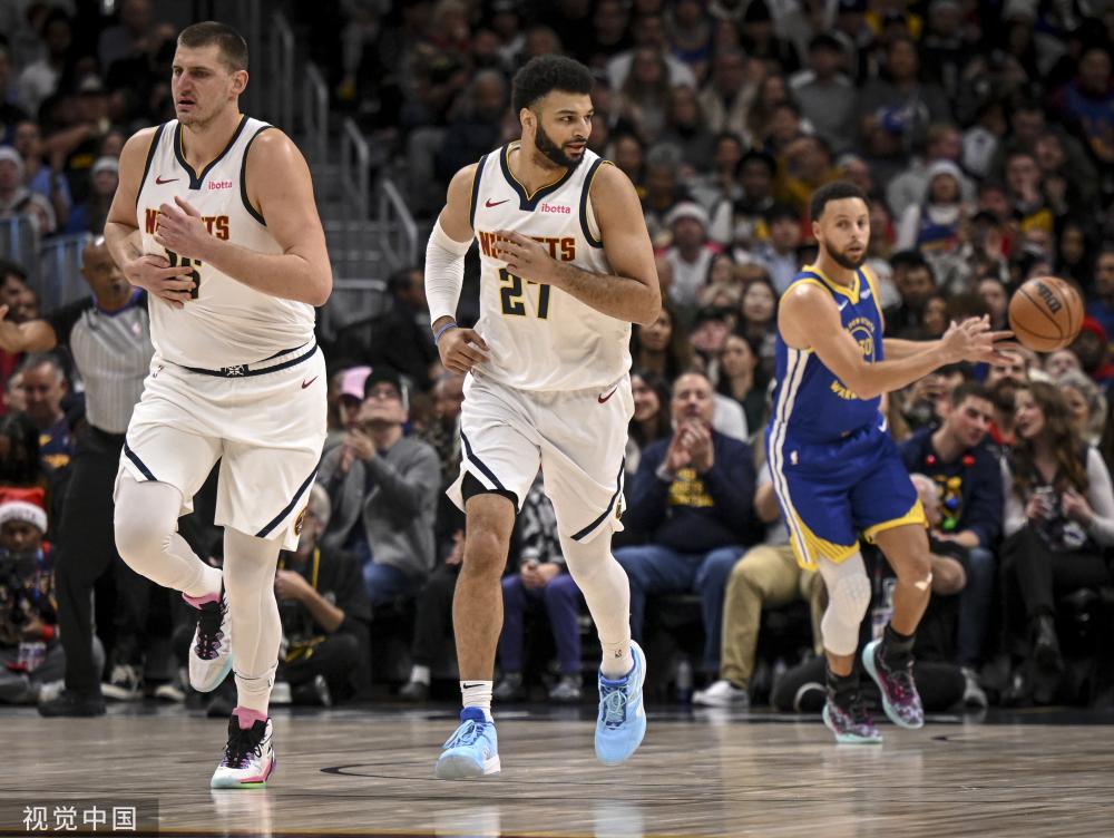 年輕球員以 年輕球員以